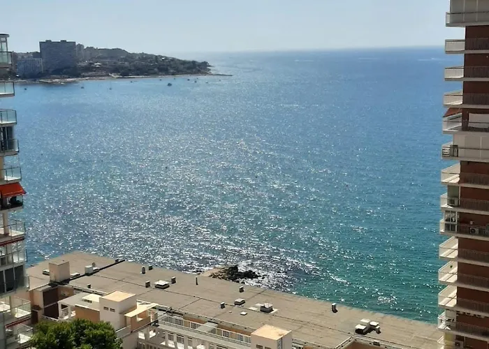 Alicante, Isleta Albufereta, With Sea View アパート *